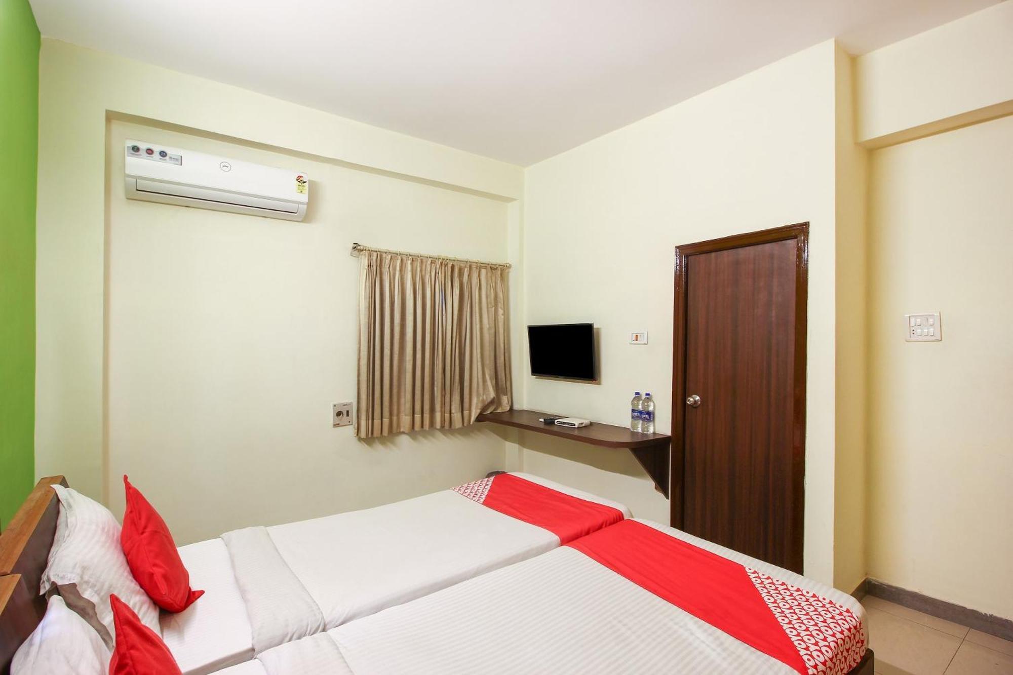 Super Collection O Begumpet Formerly Alpine Glow Sunrise حيدر أباد المظهر الخارجي الصورة