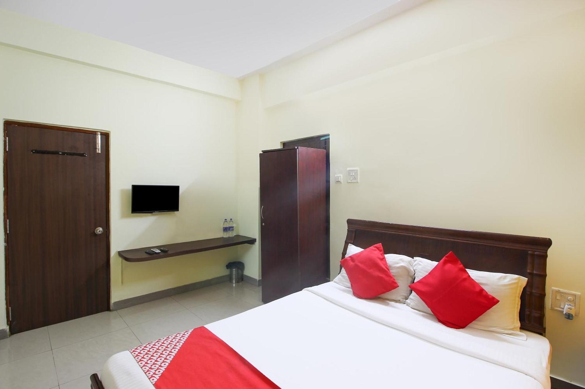 Super Collection O Begumpet Formerly Alpine Glow Sunrise حيدر أباد المظهر الخارجي الصورة