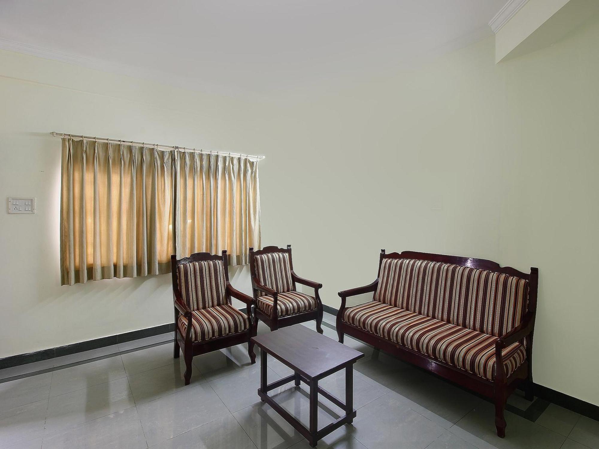 Super Collection O Begumpet Formerly Alpine Glow Sunrise حيدر أباد المظهر الخارجي الصورة