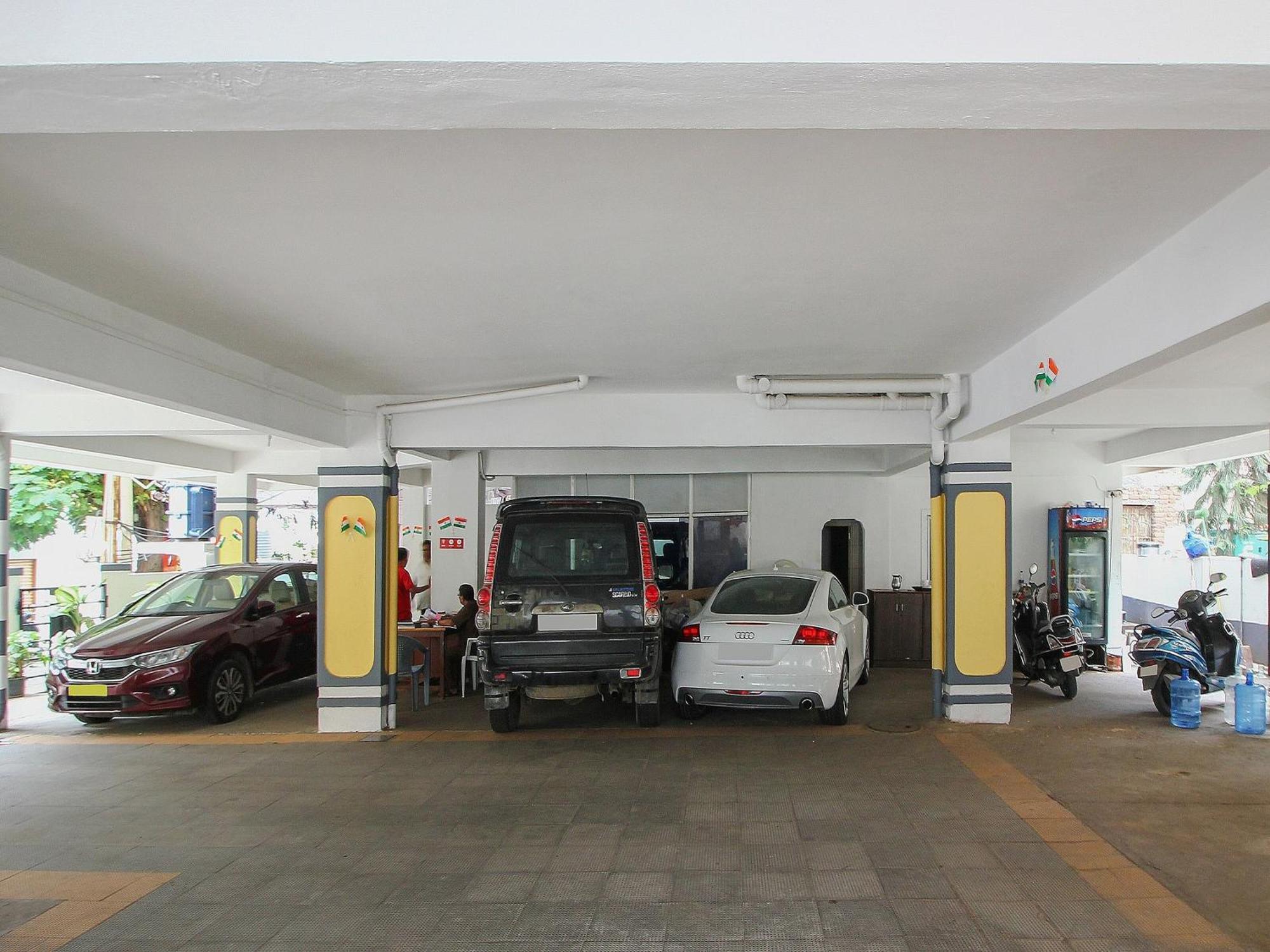 Super Collection O Begumpet Formerly Alpine Glow Sunrise حيدر أباد المظهر الخارجي الصورة