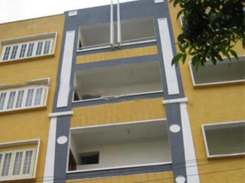 Super Collection O Begumpet Formerly Alpine Glow Sunrise حيدر أباد المظهر الخارجي الصورة